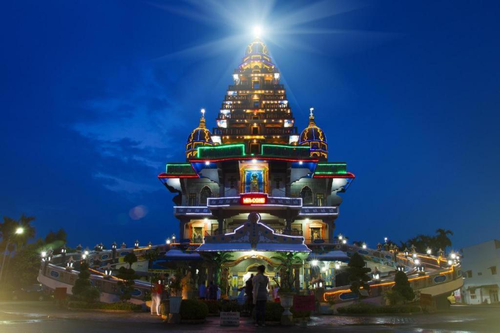 Hotel Grandhika Setiabudi Медан Экстерьер фото